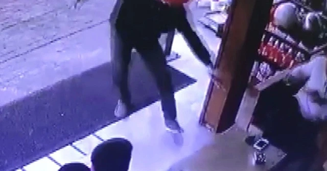 Herkesin gözü önünde kurşun yağmuruna tuttu