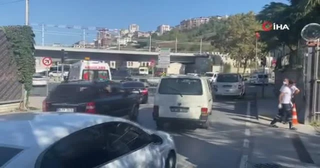 Kağıthane'de “makas” terörü kazası: 4’ü çocuk 6 yaralı