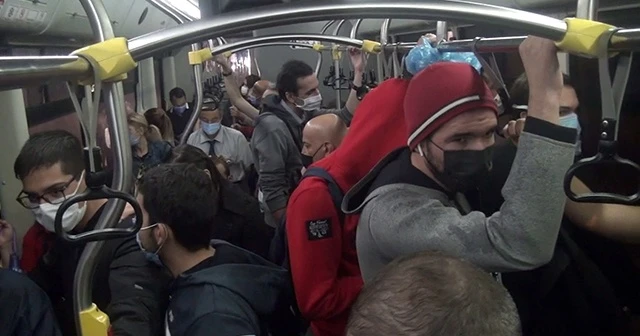 Otobüste sosyal mesafesiz yolculuk