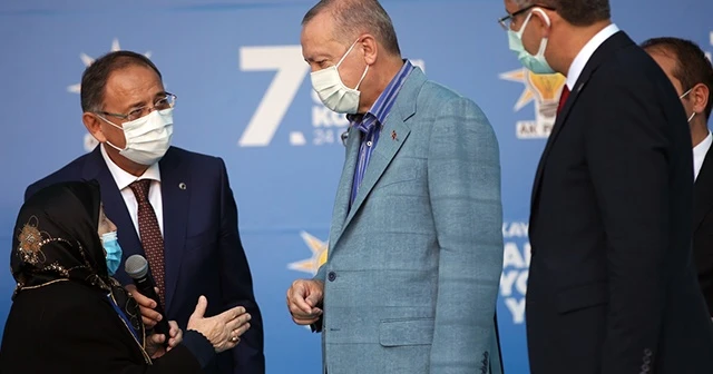 Safiye Teyze'den Cumhurbaşkanı Erdoğan'a: "Bayraktar'a benim için bir sarıl"