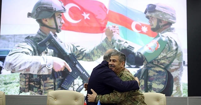 Bakan Akar: Azerbaycan ordusu gücünü tüm dünyaya gösterdi