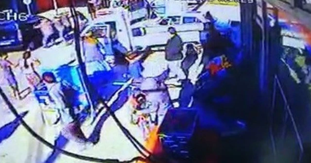 Bursa'da 4 kişinin yaralandığı silahlı kavganın görüntüleri ortaya çıktı