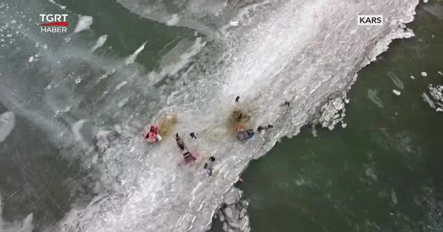 Çıldır Gölü dondu