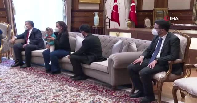 Cumhurbaşkanı Erdoğan siyam ikizlerini ağırladı