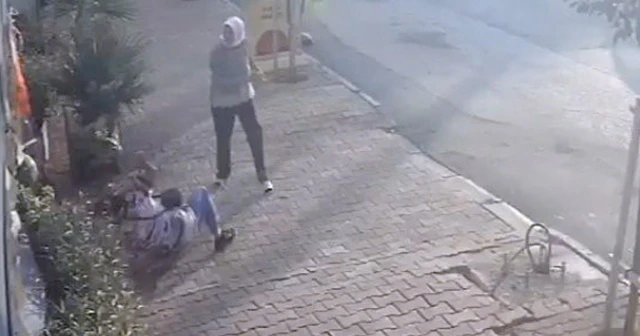 Engelli yaşlı kadın itip yere düşürdü