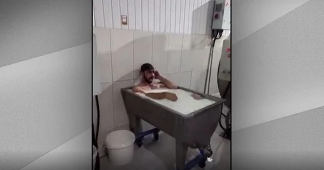 Fabrikadaki süt kazanında banyo yaptı