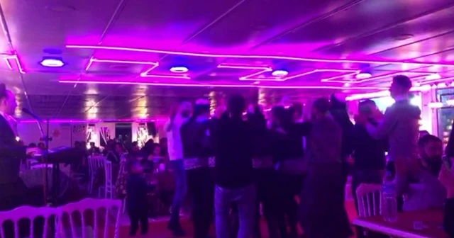 İstanbul Boğazı’nda skandal 'korona eğlencesi' kamerada