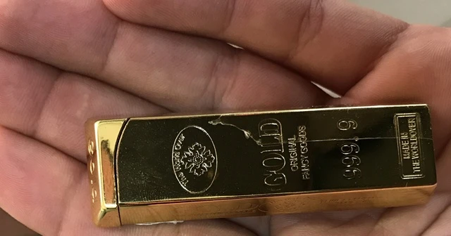 Sarı çakmağı altın diye sattılar