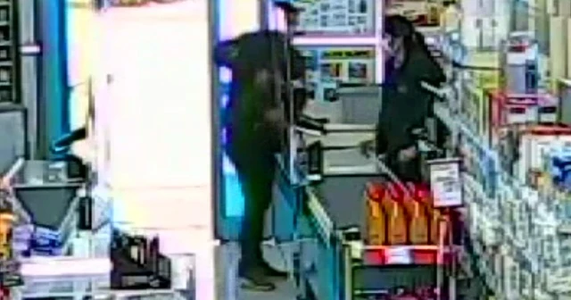 Soygunu turşu kavanozuyla püskürttüler