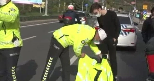Trafik polisinden insanlık dersi