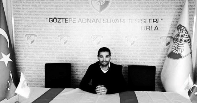 Ünlü oyuncu arkadaşını kaybetti