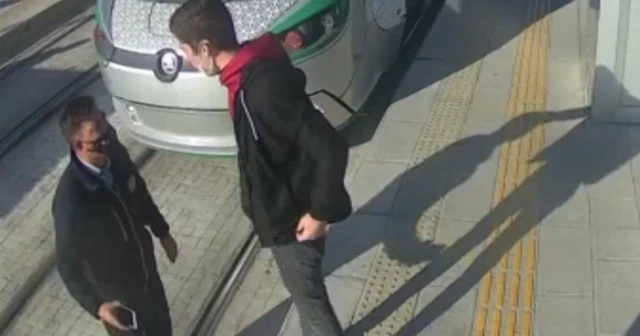 Uyardığı kişi tarafından bıçaklandı