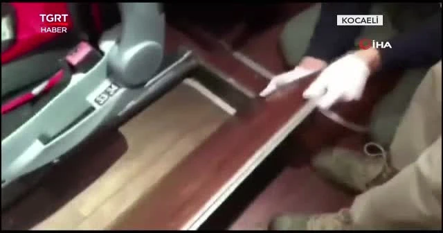 Uyuşturucuyu yolcu otobüsünde taşıyorlardı