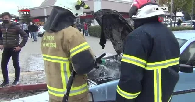 Yanan otomobilini gözyaşları içinde izledi