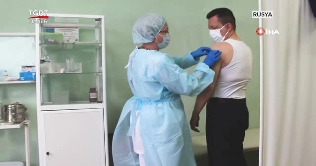 "Rusya aşısını satmak için alay ediyor"