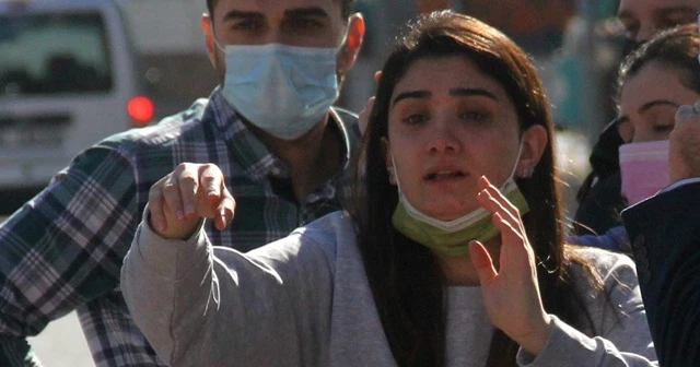 Çarptı, yardımına koştu, gözyaşlarına boğuldu