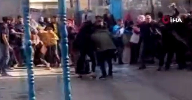 Kısıtlama gününde ortalık savaş alanına döndü: 20 yaralı