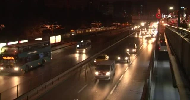 Kısıtlama sonrası İstanbul’da hareketlilik başladı