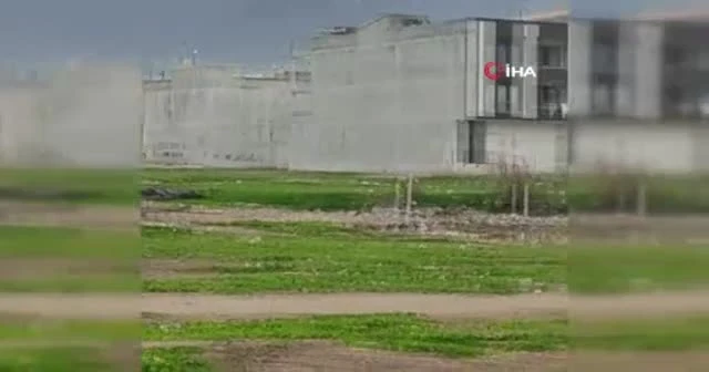 Kısıtlamada top oynayan çocuklara polis baskını