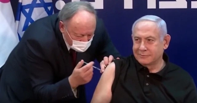 Netanyahu canlı yayında Kovid-19 aşısı oldu