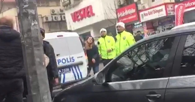 Polise kimliğini göstermeyen kadın garsonlarla da tartışmış