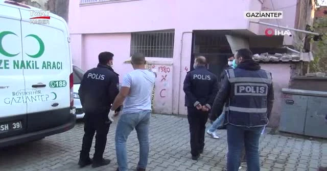 Rehin aldığı pompalı tüfekle öldürdü