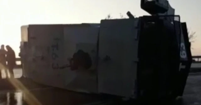 Sefaköy'de TOMA devrildi