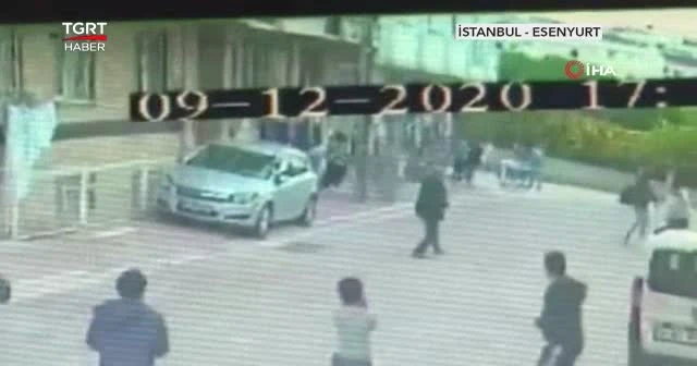 Top oynayan çocukları tüfekle kovaladı