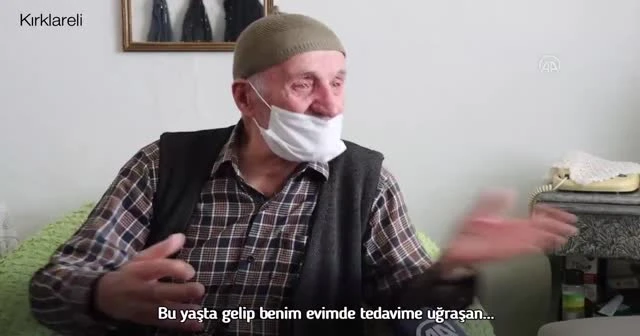 Bakan Koca aşı olan 'Selim Dede'nin görüntülerini paylaştı