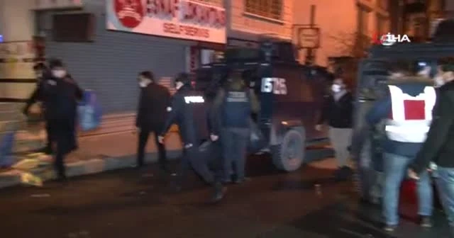 Esenyurt HDP ilçe binasına operasyon