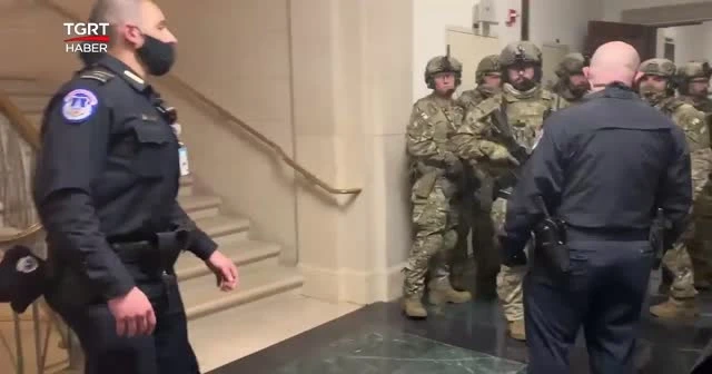 FBI SWAT Timi Kongre binasına operasyon düzenledi