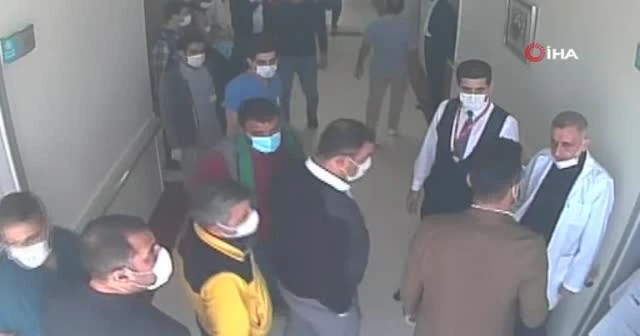 Hasta yakınları güvenlik görevlisine saldırdı