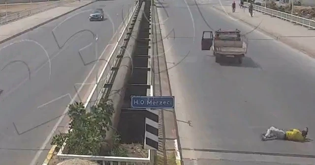 Kendi düştü, kamyoneti devam etti