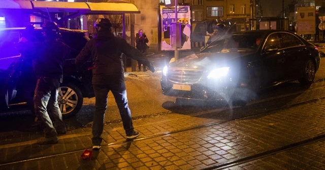 Kral Philippe, göstericilerin hedefi oldu