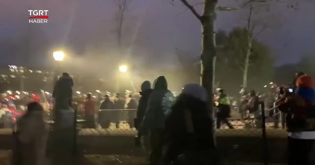 Polis göstericilere gazla müdahale etti