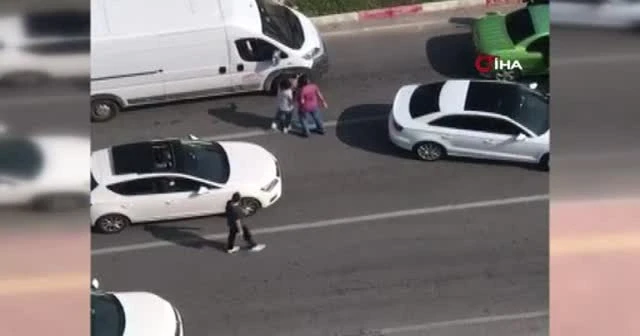 Trafikte 3 kadına sopalı saldırıya 9 bin lira ceza