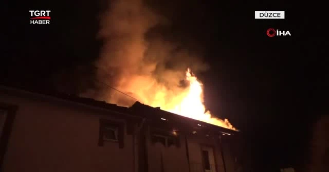 Trafo patladı, ev alev alev yandı