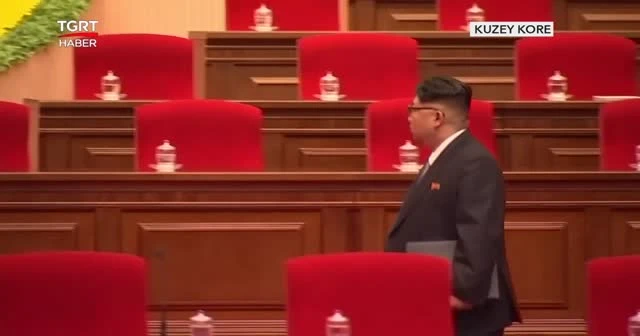 Yedi bin maskesiz bir arada