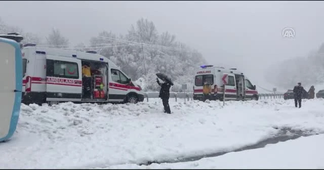 Zonguldak'ta yolcu otobüsü devrildi