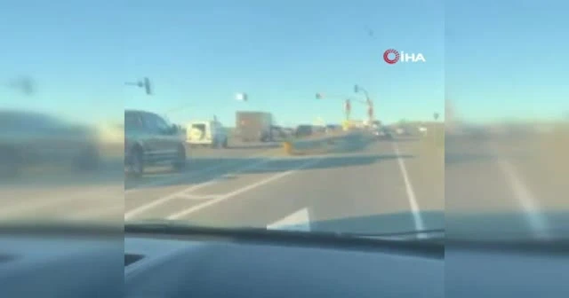 ABD’de küçük uçak araca çarptı