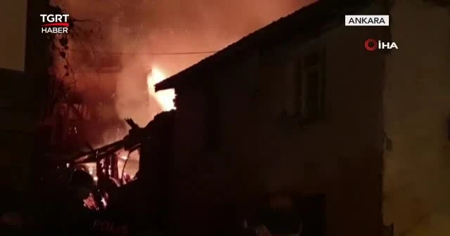 Başkent'te geceyi alevler aydınlattı