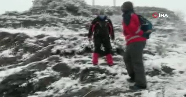 Belekoma Kalesi’nde mahsur kalan şahıs donmak üzereyken kurtarıldı