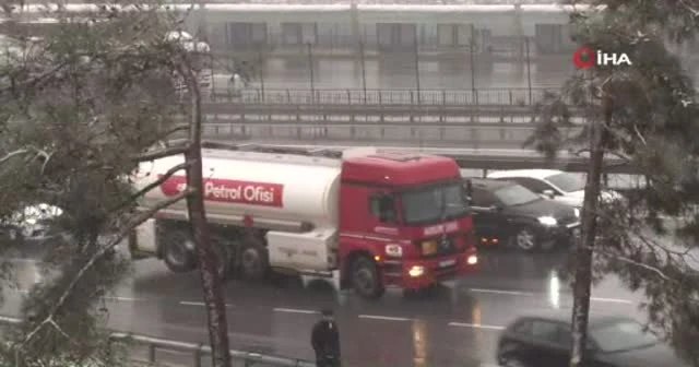Beylikdüzü beyaza büründü