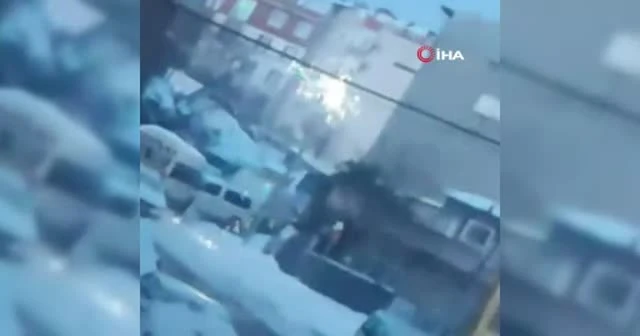 Elektrik telleri havai fişek gibi patladı