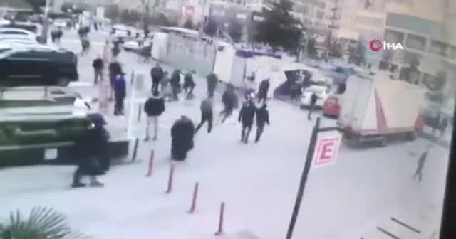 Esenyurt'ta meydan kavgası kamerada