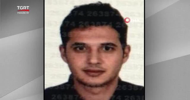 Hızla geldi çarptı, iki sürücü de öldü
