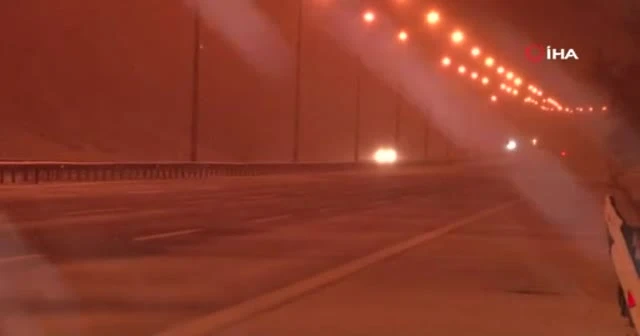 İstanbul'da kar yağışı gece boyunca devam etti
