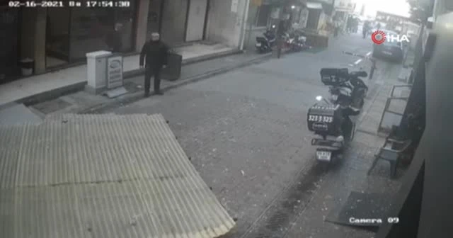 İzmir'de kuvvetli rüzgar etkili oluyor