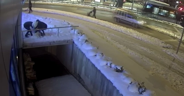 Kardan kadını çaldılar