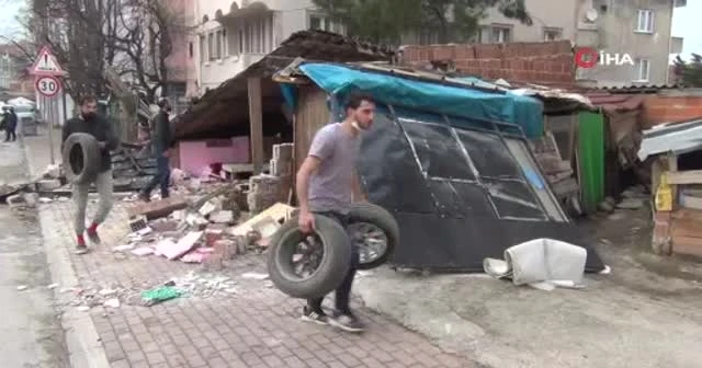 Kontrolden çıkan tır eve çarptı: 1 yaralı
